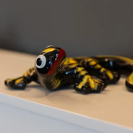 Emerald With Parking By Renters Daire *