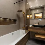 Apartment Emerald With Parking By Renters *