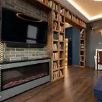 Emerald With Parking By Renters Warszawa
