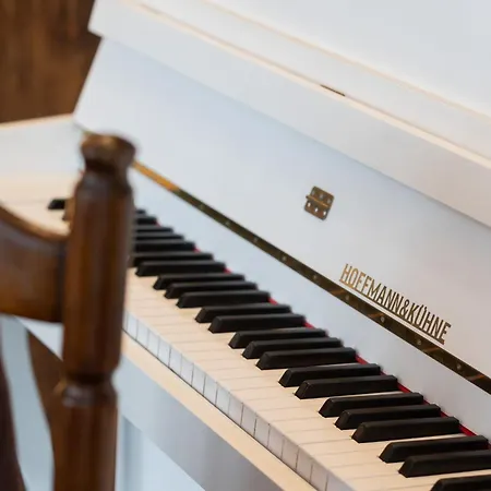 Apartman Emerald With Parking By Renters Varsó