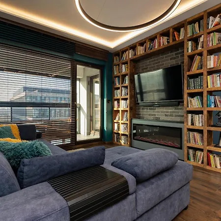 Emerald With Parking By Renters