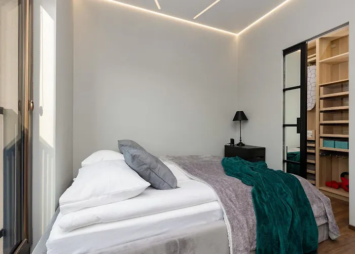 Lejlighed Emerald With Parking By Renters Warszawa