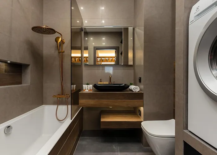 Emerald With Parking By Renters Warszawa