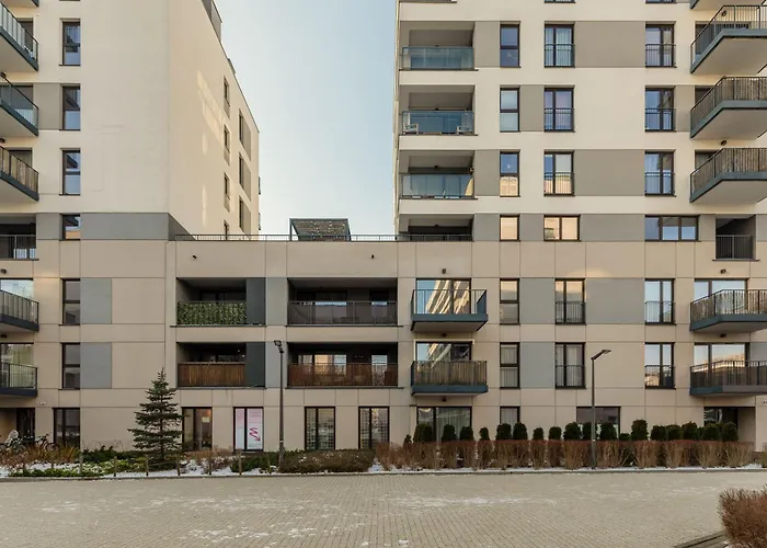 Emerald With Parking By Renters Warszawa